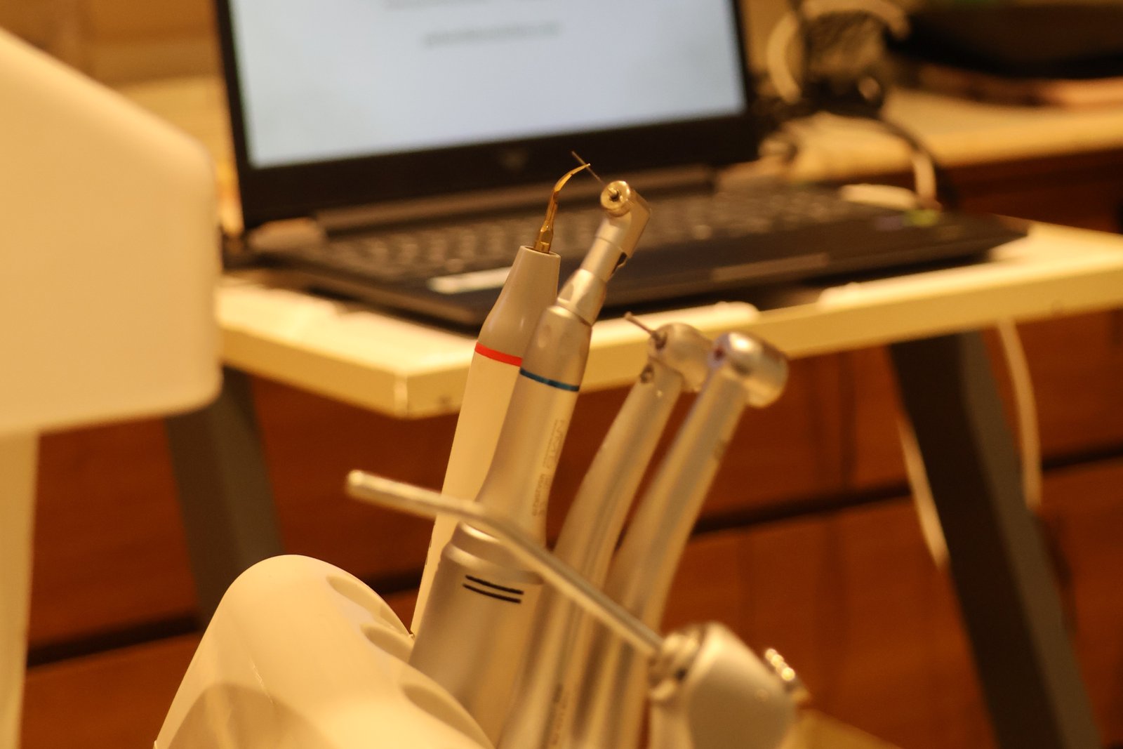 Klaas - Dentist website Webflow template